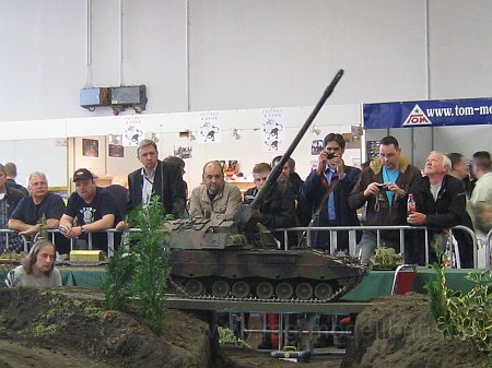 Panzerhaubitze 2000