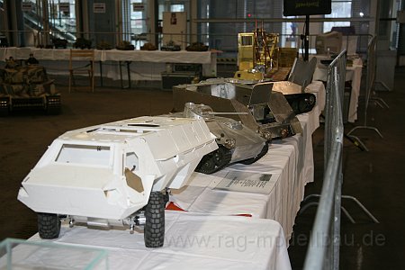 Modelle im Bau
